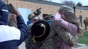 Le Mars Iowa Army Guard Soldiers return from deployment