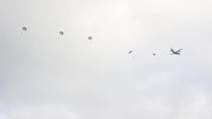 JCSE parachute jump training