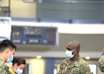 U.S. Navy Sailors Vaccinate Tulsa Community Members