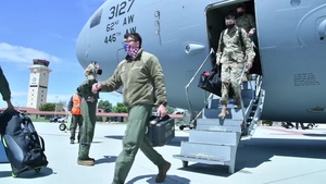 C-17 on and off board personnel