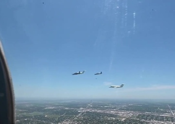 Laughlin performs at Wings Over South Texas Air Show