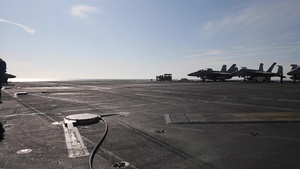 Catch the bird: Navy Super Hornets conduct flight operations during Northern Edge 2021