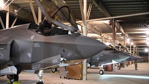 F-35 fighters take off from Hill AFB, Utah to Mont-de-Marsan Air Force Base, France