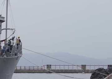U.S. Navy Mine Countermeasures Ship visits MCAS Iwakuni