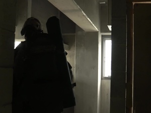 Jeanne D'Arc 21 | US, Japanese, French and Australian military conduct a raid on an urban structure