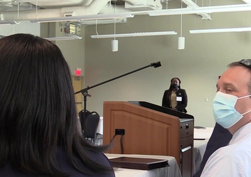 Team Robins members hold workshop to help college students on the job hunt