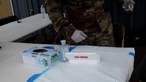 Servicemembers with Joint Task Force Steelhead administer vaccination clinics in Pacific and Whakiakum counties