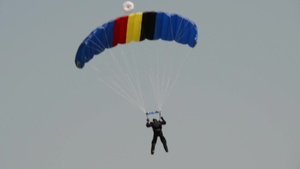 Army belgian paratroopers jumping on Chièvres Air Base