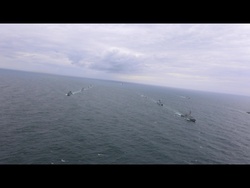 USS Roosevelt (DDG 80) SM-2 and SM-3 Missile Shoot B-Roll