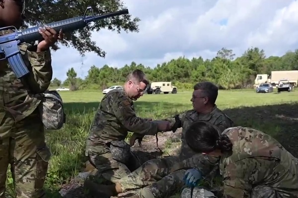 Buccaneers honor MacDill at Military Day > 927th Air Refueling