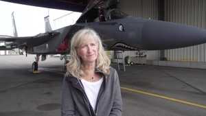 F-15 Memorial Artwork revealed to Family of Late Crew Chief