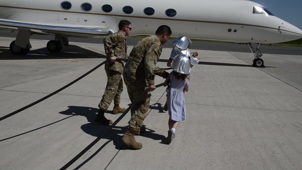 DVIDS - Video - Last flight in Belgium for Lt. Col. Steven A. Schnoebelen