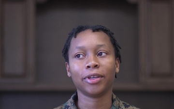 Former Army Specialist, Shakiera Kapp, is awarded 2nd MAW Marine of the Year