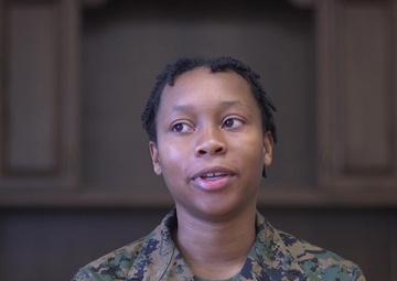 Former Army Specialist, Shakiera Kapp, is awarded 2nd MAW Marine of the Year