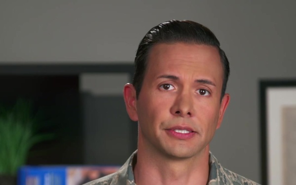 OrthopedicInjury_0032/WEB/Ortho_SC64.3_KneeToChest_25Sep17REF_DVIDS.mp4