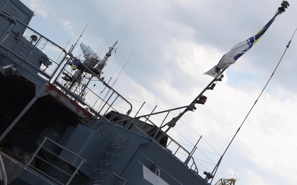 U.S. and Ukrainian Navy Divers Partner Together