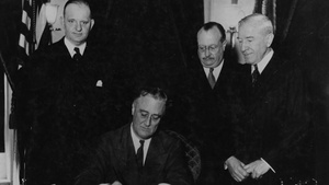 Hampton Roads During World War II: Newport News Shipbuilding