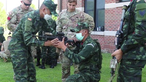 Royal Thai Army Trains With 82nd Airborne Division