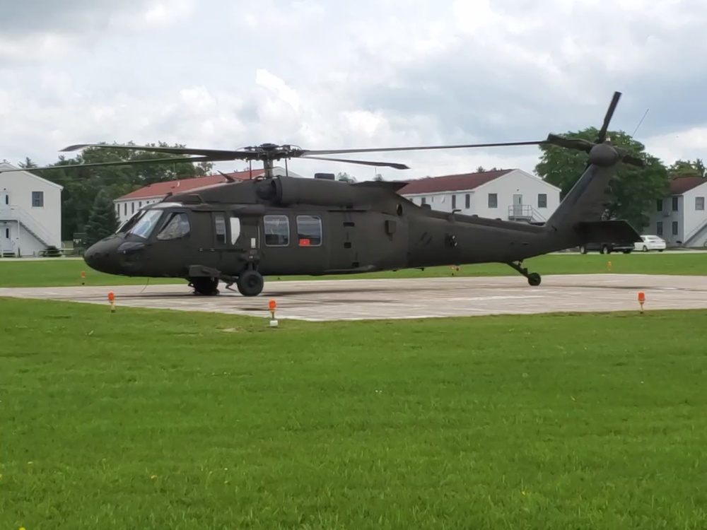 DVIDS - Video - Wisconsin National Guard UH-60 Black Hawk helicopter ...