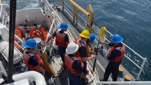 Coast Guard assists 5 aboard fishing vessel after collision near Port O'Connor, Texas