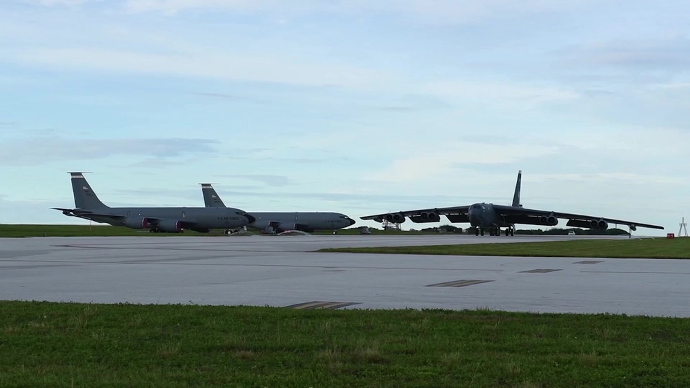 DVIDS - Video - B-52H Stratofortress taking a bath