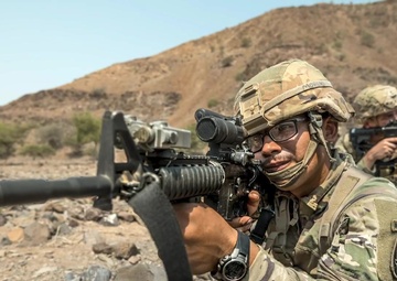 U.S. service members train in hottest country in the world for French Desert Commando Course