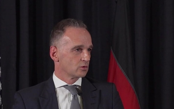 SecState visits Ramstein TF ROAR