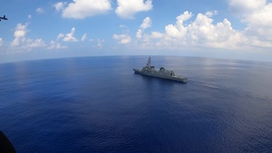 VINCSG Cruiser USS Lake Champlain (CG 57), JMSDF Destroyers JS Ikazuchi (DD 107), JS Chōkai (DDG 176) Conduct Live-Fire Exercise