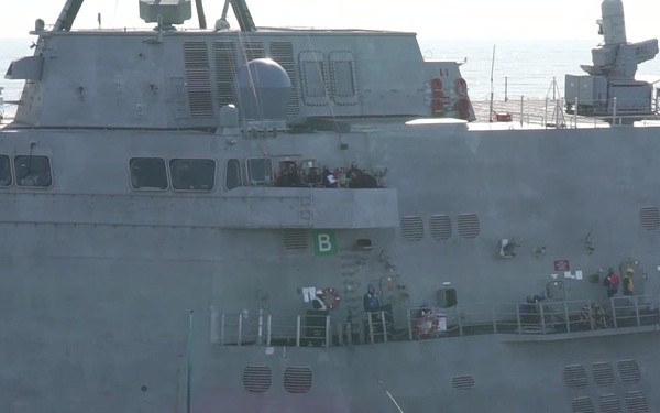 USS Carl Vinson Sets Milestone, Delivers over 1M Gallons of Fuel Since January