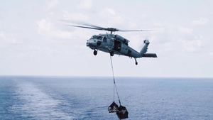 USS Carl Vinson (CVN 70) Conducts Vertical Replenishment-at-Sea