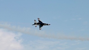 Thunderbirds New York International Air Show: New Windsor 2021