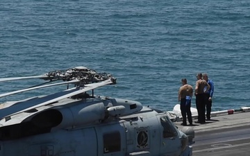 USS Carl Vinson (CVN 70) Transits South China Sea