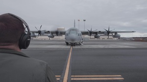 VMGR-152: Sumos fly in Alaska (B-roll)