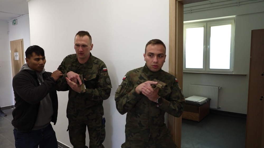 DVIDS - Video - B-ROLL: US Army National Guard citizen soldiers teach ...