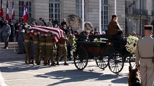 BROLL - Tomb of the Unknown Soldier centennial ceremony in Châlons-en-Champagne, France