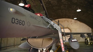 52nd AMXS Airmen maintain F-16s during Blue Flag 21