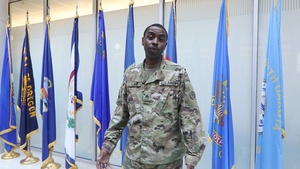 SSG Charles Clark - Army Beat Navy shout out to Minneapolis, MN