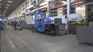 Hollow spindle lathe