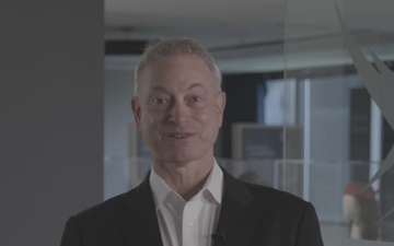 Gary Sinise Holiday Message (AFN)