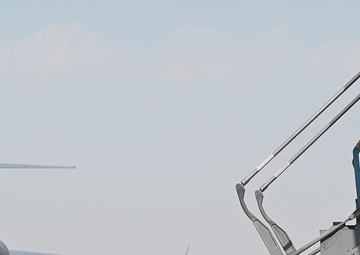 C-17 Moves Bradley to Syria