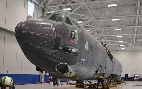 B-52H bomber arrives in Oklahoma City, ready to fulfill mission