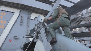 Abraham Lincoln conducts flight operations during Jungle Warfare 2022