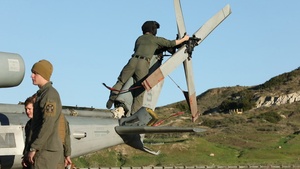 Winter Fury 22 – HMLA-169 and VMM-364 execute Anti-submarine warfare and TRAP at sea