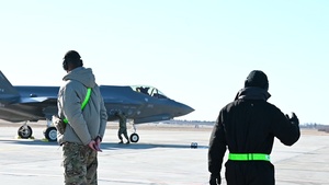 2 U.S. F-35 launches from Ämari AB, Estonia