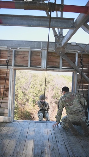 820 BDG Rappelling Training