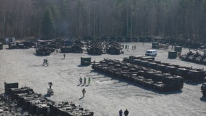 1 ABCT Conducts Checks on New Equipment