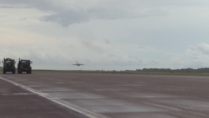 C-5 Super Galaxy arrives in Darwin