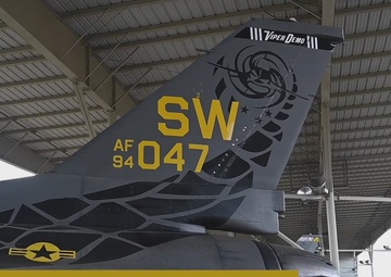 F-16 Viper Demo Team Air Show Prep