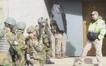 Norwegians, Americans train with local law enforcement at Camp Ripley