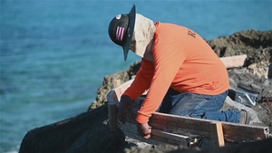 NAVSEA Equipment Removal Project Off Nanakuli Beach